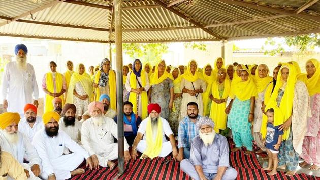 Women joining BKU (Ekta Ugrahan) in a Sangrur village.(HT File photo)