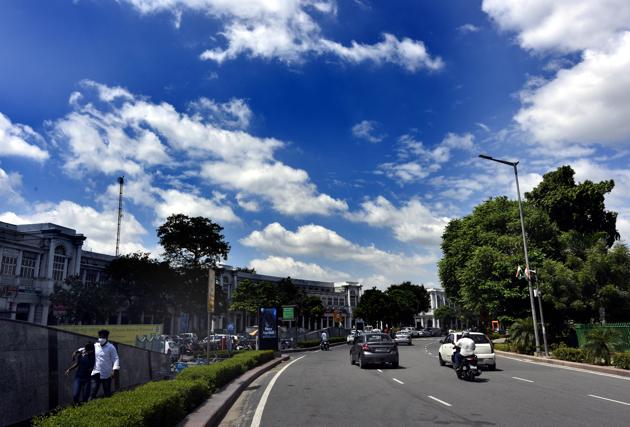 The dry weather is also expected over the weekend since there is no forecast for any rainfall. (Representational Photo/HT) The dry weather is also expected over the weekend since there is no forecast for any rainfall. (Representational Photo/HT)