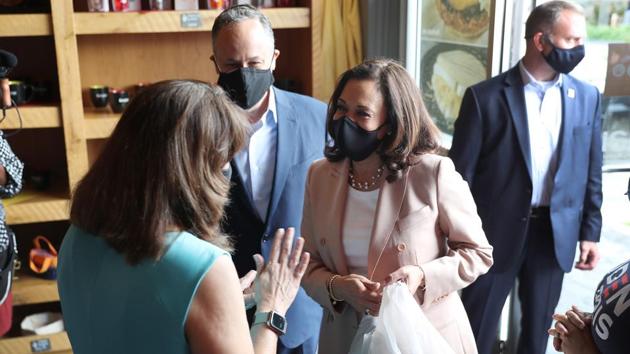 Democratic Vice Presidential Nominee Kamala Harris Campaigns In Miami (AFP) Democratic Vice Presidential Nominee Kamala Harris Campaigns In Miami (AFP)