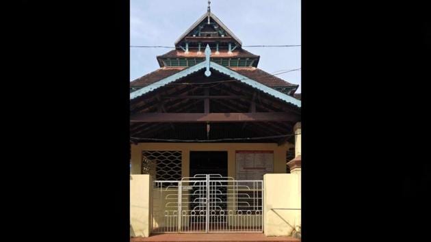 Mishkal Masjid in Kuttichira. Aflah Habeeb grew up in a home with Deco patterns — jaalis with intersecting circles and curved door handles. He decided to go Deco scouting, and has since uncovered scores of structures with Art Deco elements across Kerala— schools, government buildings, cinemas, educational institutes, gymnasia, dispensaries. (@kerala.artdeco on Instagram)