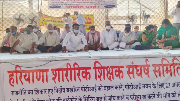 Haryana’s terminated PTIs protest in Karnal, demand Ordinance for ...