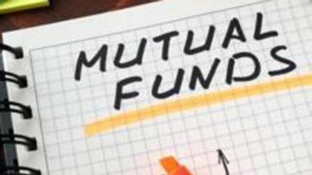 Mutual Funds withdraw Rs 17,600 crore from stocks in July-August -  Hindustan Times