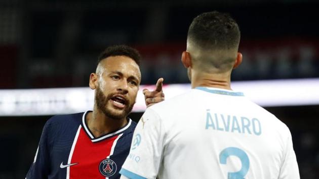 Paris St Germain's Neymar clashes with Olympique de Marseille's Alvaro Gonzalez.(REUTERS)
