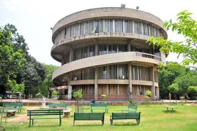 Varsity’s August 11 decision to scrap the law entrance in view of Covid-19 outbreak was challenged by two aspirants Navya Raj and Saurav Rao. Thereafter, the high court had asked PU to take a decision by September 15. (HT File Photo) Varsity’s August 11 decision to scrap the law entrance in view of Covid-19 outbreak was challenged by two aspirants Navya Raj and Saurav Rao. Thereafter, the high court had asked PU to take a decision by September 15. (HT File Photo)