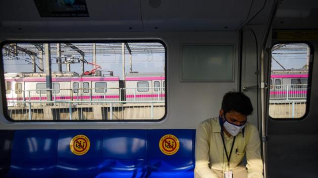 On Monday, 249,884 people took a ride on the Metro network compared to 152, 845 people last Saturday. (Amal KS/HT PHOTO) On Monday, 249,884 people took a ride on the Metro network compared to 152, 845 people last Saturday. (Amal KS/HT PHOTO)