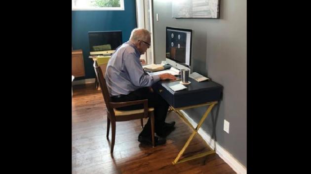 The image shows the 91-year-old sitting in front of a computer. (Facebook/@Julia Krohn Mechling) The image shows the 91-year-old sitting in front of a computer. (Facebook/@Julia Krohn Mechling)