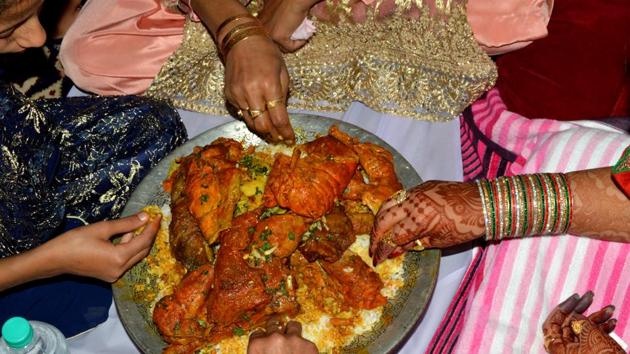 In Kashmiri, weddings hosts traditionally serve a couple of feasts known as Kashmiri wazwan comprising seven to 12 courses served in big copper plates