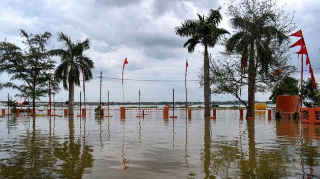 A low lying area submerged in floodwaters following heavy rainfall in Prayagraj, Uttar Pradesh, earlier in September.(PTI)