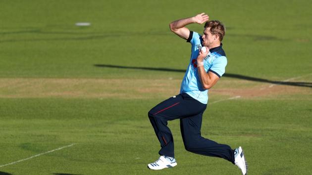 England's David Willey (REUTERS)