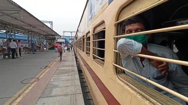 Migrant workers leave Bathinda railway station onboard the special ‘Shramik’ train to Bihar, during Covid-19 lockdown.(HT file photo) Migrant workers leave Bathinda railway station onboard the special ‘Shramik’ train to Bihar, during Covid-19 lockdown.(HT file photo)