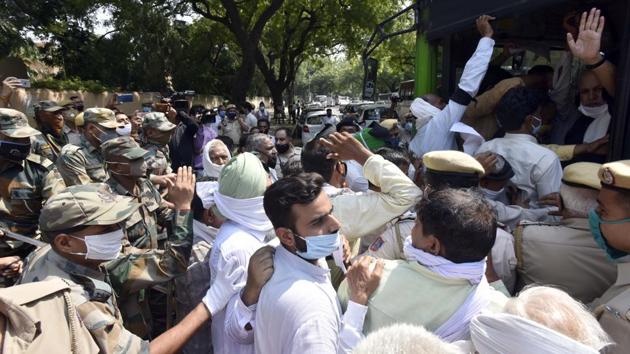 Farmers from Punjab and Haryana, some wearing black bands as a mark of protest against the three agriculture ordinances being detained at Jantar Mantar in New Delhi on September 16, 2020.(Representational Photo/HT)