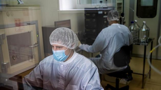 Vaccines put the spotlight back on herd or population immunity in the 1960s and 1970s as public health specialists worked to achieve sufficient levels of vaccine coverage to stop disease transmission, and in the case of smallpox and polio, eradicate diseases.(Reuters Photo. Representative image) Vaccines put the spotlight back on herd or population immunity in the 1960s and 1970s as public health specialists worked to achieve sufficient levels of vaccine coverage to stop disease transmission, and in the case of smallpox and polio, eradicate diseases.(Reuters Photo. Representative image)