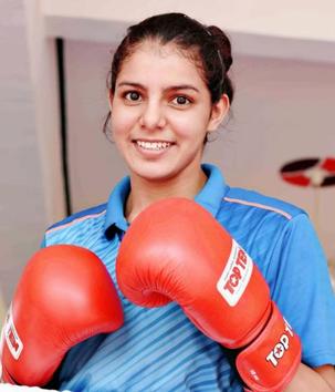 Boxer Sakshi won gold in Youth World Championship held in Guwahati in November, 2017. She went on to strike gold the next year too.(HT PHOTO)