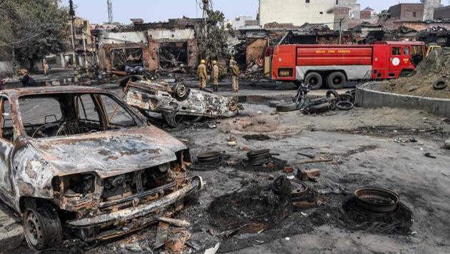 The charge sheet says at least 1,130 commercial and residential properties were damaged in the revenue department’s sub-divisional areas of Karawal Nagar and Yamuna Vihar. The police said they are awaiting the survey report from other subdivisions such as Seelampur and Shahdara.(AFP File)