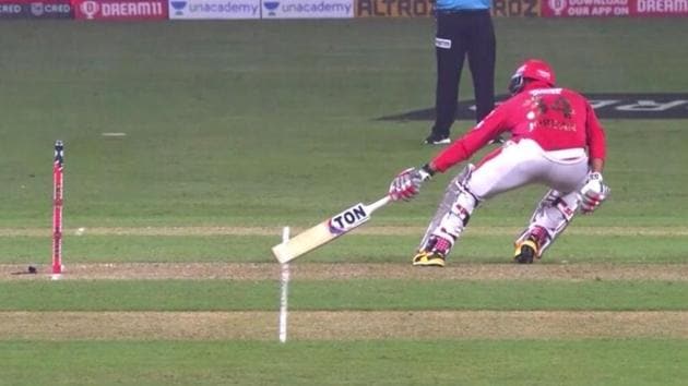 The short-run call during the KXIP-DC match triggered a controversy (Screenshot)