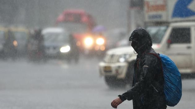 India Meteorological Department (IMD) has predicted that Mumbai will see ‘generally cloudy sky with heavy rain’ on Wednesday. (Satish Bate/HT Photo) India Meteorological Department (IMD) has predicted that Mumbai will see ‘generally cloudy sky with heavy rain’ on Wednesday. (Satish Bate/HT Photo)