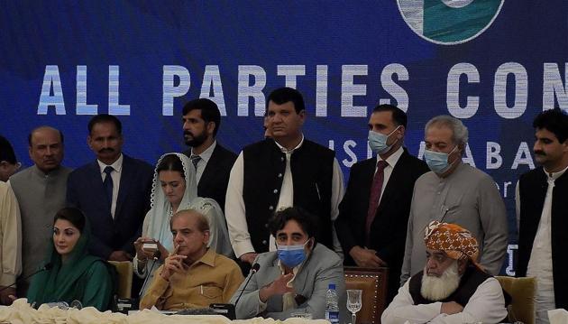 Pakistan opposition leaders during a press conference at the end of All Parties  Conference in Islamabad on September 20.(AFP)