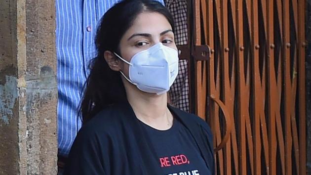 Narcotics Control Bureau officers take Bollywood actress Rhea Chakraborty, who has been sent in judicial custody till September 22 by a local court, to Byculla women jail, in Mumbai.(PTI) Narcotics Control Bureau officers take Bollywood actress Rhea Chakraborty, who has been sent in judicial custody till September 22 by a local court, to Byculla women jail, in Mumbai.(PTI)
