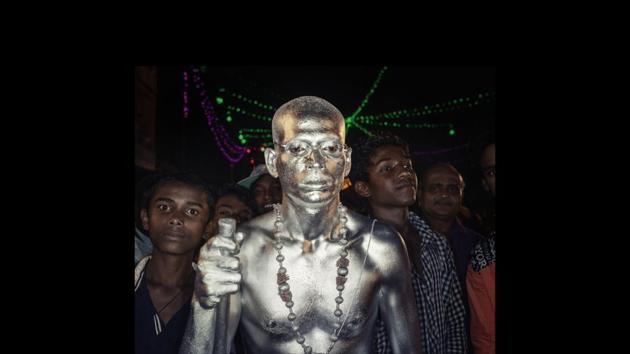 Dussera celebrations, Jagdalpur, Chhattisgarh. “The viewer must reconstruct several conflicting storylines and interrogate the narratives, which take the form of a dialogue between a number of characters,” Poulomi Basu told the British Journal of Photography in an article dated March 2018. (Poulomi Basu) 