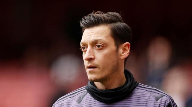 Arsenal's Mesut Ozil during the warm up before the match.(Action Images via Reuters)