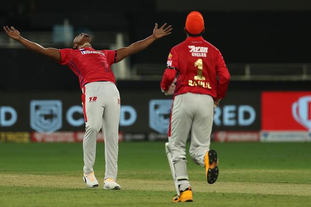 Sheldon Cottrell celebrates. (IPL/Twitter)