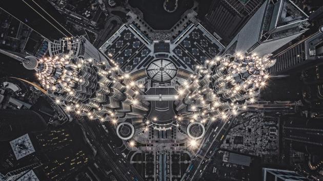 “Alien Structure on Earth” by Tomasz Kowalski. Winner, Urban. “Sometimes we need to change the perspective to feel the strength of the structure stronger than we’ve ever thought. The Petronas Towers, also known as the Petronas Twin Towers, are twin skyscrapers in Kuala Lumpur,” reads Kowalksi’s description of the image. (Tomasz Kowalski)