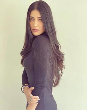 Actor Shruti Haasan feels good and bad things both exist in every work industry. Actor Shruti Haasan feels good and bad things both exist in every work industry.