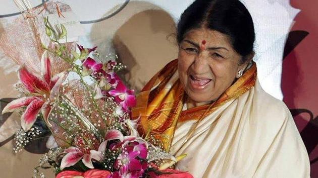 Lata Mangeshkar says she doesn't listen to her own songs: 'If I did, I'd  find a hundred mistakes in my singing' - Hindustan Times