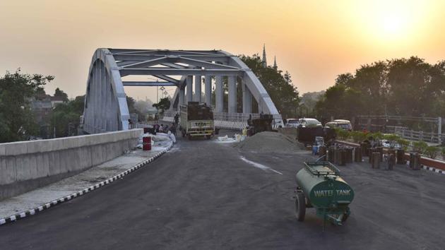 The newly constructed Jagraon bridge is expected to open for traffic on Tuesday.(Gurpreet Singh/HT)