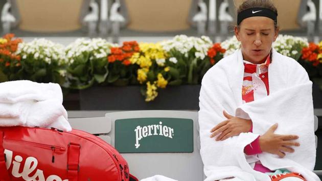 Victoria Azarenka reacts to the biting cold.(Reuters)