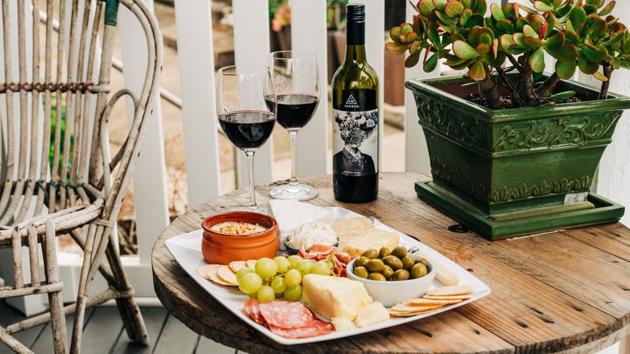 As temperatures start to slide in many parts of the country, restaurants will have to coax patrons to come back inside.(Unsplash) As temperatures start to slide in many parts of the country, restaurants will have to coax patrons to come back inside.(Unsplash)