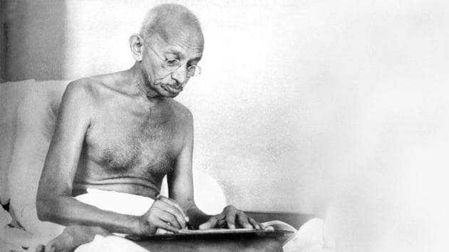 Mahatma Gandhi(Wikipedia)