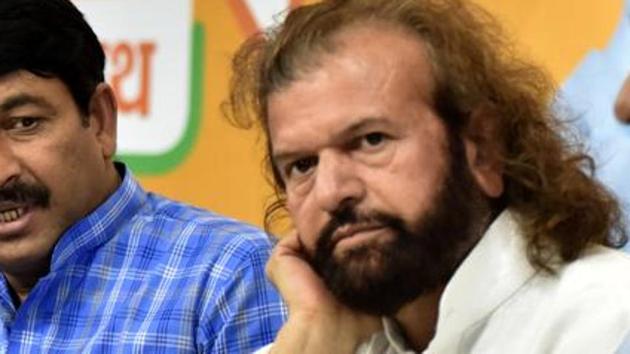 BJP MP from North West Delhi Hans Raj Hans requested that Uttar Pradesh government should ensure that justice is provided to the victim and that no one would dare to commit such an act in future.(Sonu Mehta / Hindustan Times) BJP MP from North West Delhi Hans Raj Hans requested that Uttar Pradesh government should ensure that justice is provided to the victim and that no one would dare to commit such an act in future.(Sonu Mehta / Hindustan Times)