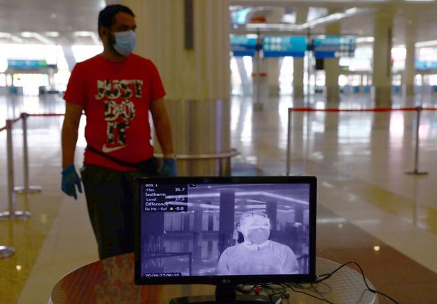 A man is seen through a thermal camera at Dubai International Airport amid the outbreak of the coronavirus disease in Dubai. (File Photo) (REUTERS) A man is seen through a thermal camera at Dubai International Airport amid the outbreak of the coronavirus disease in Dubai. (File Photo) (REUTERS)