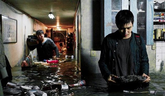 The night of rain towards the end of the film Parasite upends an already precarious dynamic between the characters. In life, as in cinema, leveraging optionality helps to buffer a surprise blow.(CJ Entertainment) The night of rain towards the end of the film Parasite upends an already precarious dynamic between the characters. In life, as in cinema, leveraging optionality helps to buffer a surprise blow.(CJ Entertainment)