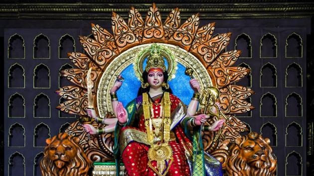 According to guidelines, at any given point of time, there shall not be more than seven persons including organizers, priests and support staff present in any Durga Puja Pandal/Mandap.(Unsplash) According to guidelines, at any given point of time, there shall not be more than seven persons including organizers, priests and support staff present in any Durga Puja Pandal/Mandap.(Unsplash)