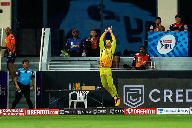 Dubai: Chennai Super Kings player Faf du Plessis takes a catch of Sunrisers Hyderabad batsman David Warner during the Indian Premier League 2020 cricket match, at Dubai International Cricket Stadium, in Dubai, Friday, Oct. 2, 2020. (PTI Photo/Sportzpics for BCCI)(PTI02-10-2020_000300A) (PTI)