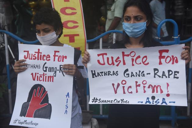 Students stage a protest against the Hathras incident at Moulali crossing in Kolkata on October 1. Even though India’s constitution outlaws caste based discrimination, just last year more than 45,000 crimes were registered against lower caste citizens, an increase of 7.3% over 2018 figures, Bloomberg reported from an Indian government data bulletin. (Samir Jana / HT Photo) Students stage a protest against the Hathras incident at Moulali crossing in Kolkata on October 1. Even though India’s constitution outlaws caste based discrimination, just last year more than 45,000 crimes were registered against lower caste citizens, an increase of 7.3% over 2018 figures, Bloomberg reported from an Indian government data bulletin. (Samir Jana / HT Photo)