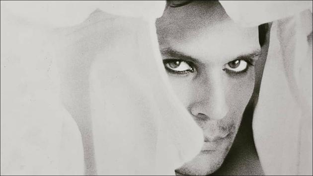 Milind Soman makes fans go weak in the knees with his kohl-eyed look (Instagram/milindrunning) Milind Soman makes fans go weak in the knees with his kohl-eyed look (Instagram/milindrunning)