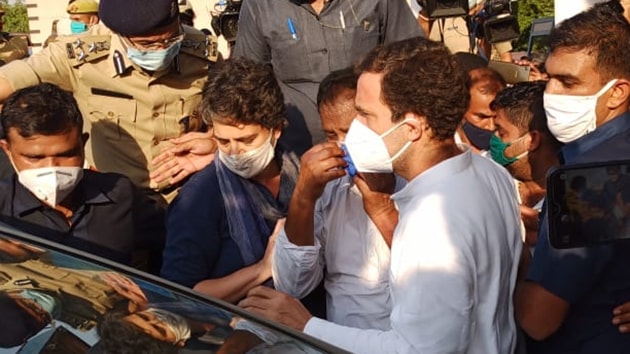 Rahul Gandhi and Priyanka Gandhi on their way to Hathras(Shafaque Alam/HT Photo)