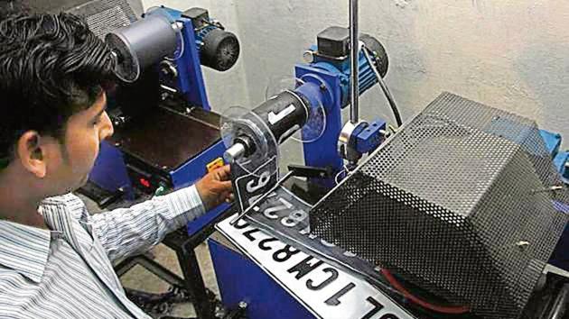 The govt last month said it will penalise owners of vehicles that don’t have HSRPs and colour-coded fuel stickers. (HT Archive) The govt last month said it will penalise owners of vehicles that don’t have HSRPs and colour-coded fuel stickers. (HT Archive)