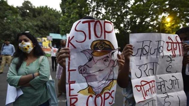 Members of various groups demonstrate against the Hathras incident and crimes against women, Jantar Mantar, New Delhi, October 5, 2020(Sanjeev Verma/HT PHOTO) Members of various groups demonstrate against the Hathras incident and crimes against women, Jantar Mantar, New Delhi, October 5, 2020(Sanjeev Verma/HT PHOTO)