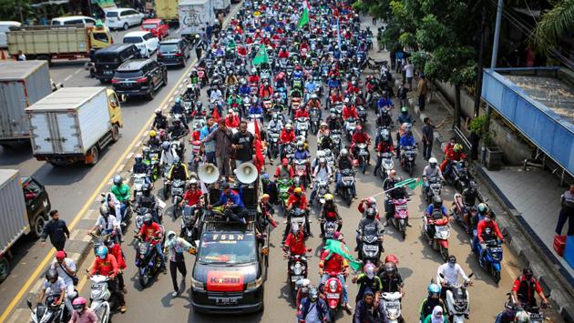 Photos Indonesian Students And Workers Protest New Labour Law