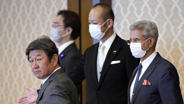 External Affairs Minister S Jaishankar with his Japanese counterpart Toshimitsu Motegi (left) in Tokyo, Japan on Wednesday.(AGENCIES.)