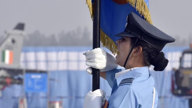 An IAF personnel commands the parade during the 88th Indian Air Force Day celebrations at Hindon Airbase on October 8. President Ram Nath Kovind, who is also the Commander-in-Chief of the IAF said the ongoing process of modernisation with induction of Rafale, Apache and Chinook will transform the Indian Air Force into an even more formidable strategic force. (Sanjeev Verma / HT Photo)