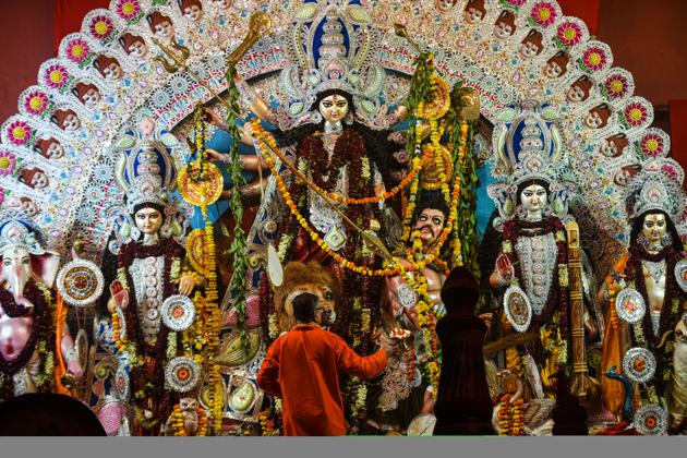 File photo: A view of an idol of Goddess Durga at a Durga Puja pandal.(Amal KS/ Hindustan Times) File photo: A view of an idol of Goddess Durga at a Durga Puja pandal.(Amal KS/ Hindustan Times)