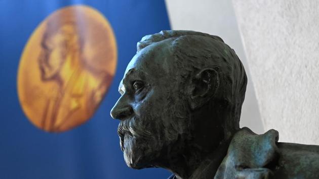 A bust of Alfred Nobel is pictured in Stockholm, Sweden, on October 5.(AFP Photo) A bust of Alfred Nobel is pictured in Stockholm, Sweden, on October 5.(AFP Photo)
