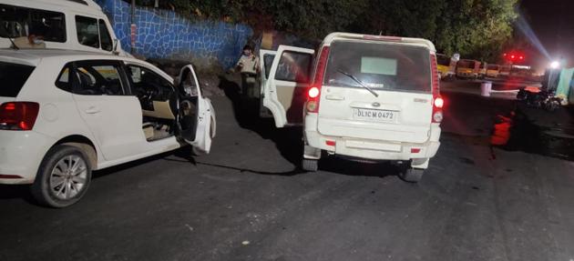 On Thursday evening, the police received information about the movement of two suspected criminals in Ambedkar Nagar area. They laid a trap near the Devli crossing bus stop (Photo courtesy: Delhi Police) On Thursday evening, the police received information about the movement of two suspected criminals in Ambedkar Nagar area. They laid a trap near the Devli crossing bus stop (Photo courtesy: Delhi Police)