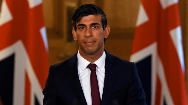 Rishi Sunak had previously resisted calls to increase the generosity of the government’s support schemes amid fast-rising job losses and his announcement on Friday is likely to herald the temporary closure of bars and other businesses.(REUTERS) Rishi Sunak had previously resisted calls to increase the generosity of the government’s support schemes amid fast-rising job losses and his announcement on Friday is likely to herald the temporary closure of bars and other businesses.(REUTERS)