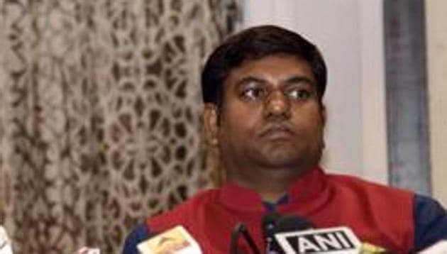 Vikassheel Insaan Party (VIP) chief Mukesh Sahni during a press conference ahead of Bihar assembly election, in Patna on Wednesday. (ANI) Vikassheel Insaan Party (VIP) chief Mukesh Sahni during a press conference ahead of Bihar assembly election, in Patna on Wednesday. (ANI)